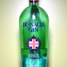 Pinnacle-Gin-Bottle