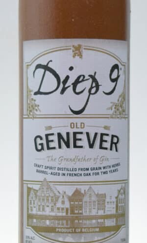 v=Diep 9 Old Genever Bottle