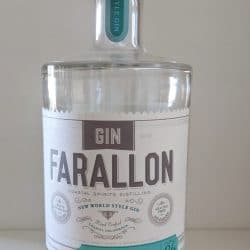 Gin Farallon bottle
