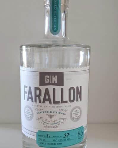 Gin Farallon bottle