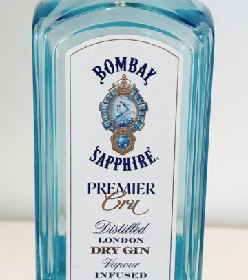 Bombay Sapphire Tuscan Juniper Bottle