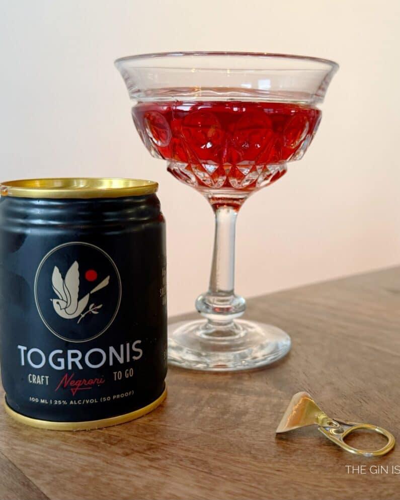 Togroni Craft Negroni can and glass