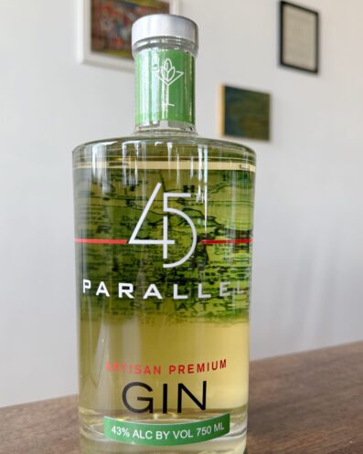 45th Parallel Artisan Premium Gin Bottle