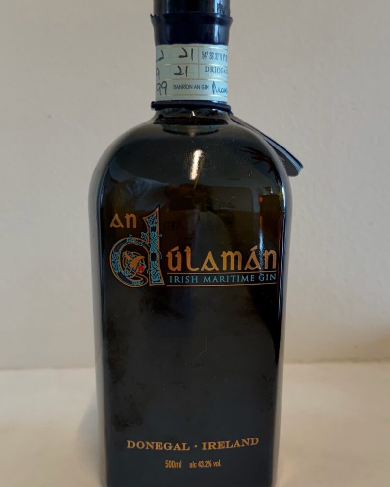 An Dúlamán Irish Maritime Gin Bottle